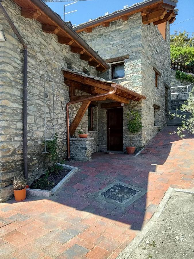 Le Temps Retrouve - Casa Tipica Con Giardino Vila Villeneuve Exterior foto