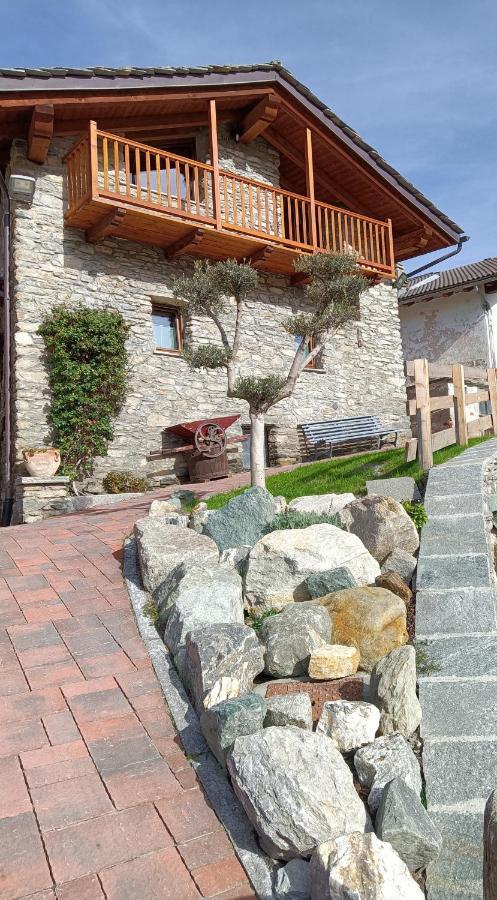Le Temps Retrouve - Casa Tipica Con Giardino Vila Villeneuve Exterior foto