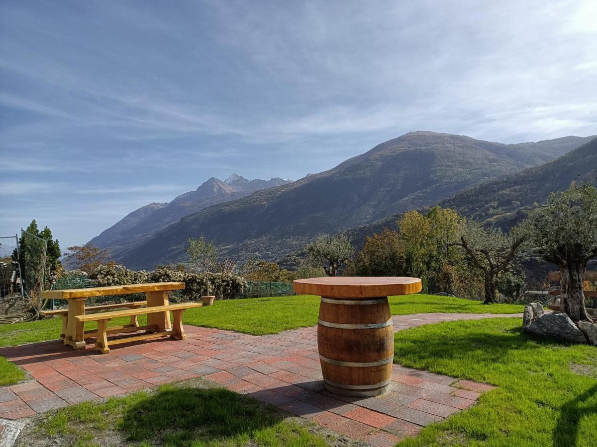 Le Temps Retrouve - Casa Tipica Con Giardino Vila Villeneuve Exterior foto